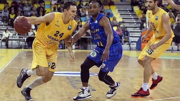 Kyle Kuric será intervenido de un tumor cerebral