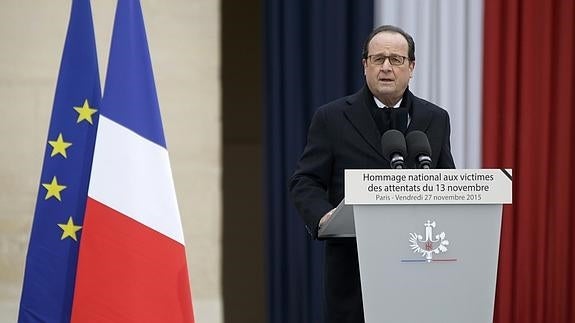 Hollande promete «destruir el ejército de fanáticos» del Estado Islámico