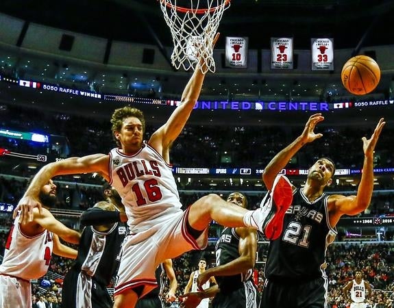 Pau Gasol decide el triunfo de los Bulls ante los Spurs