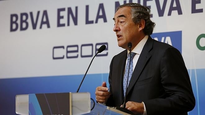 CEOE rebaja al 2,7% su previsión de PIB para 2016