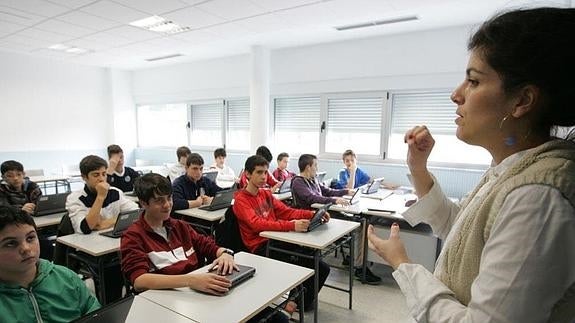 Sindicatos docentes rechazan ser evaluados también con la opinión de alumnos