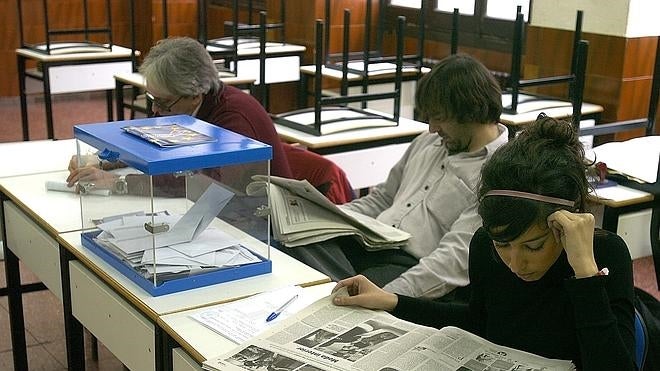 Condenado a una multa de 1.080 euros por no acudir a una mesa electoral