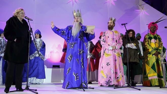 El Ayuntamiento de Madrid responde a las críticas: «Nadie sabe cómo visten los Reyes Magos»