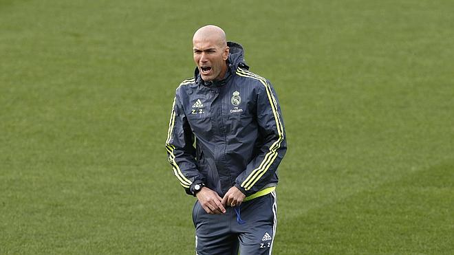 Zidane: «La BBC tiene que defender»