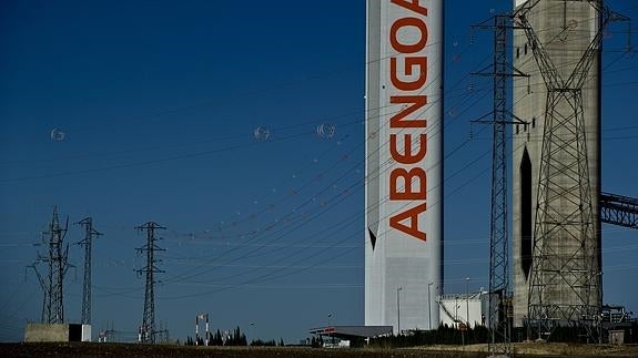 Abengoa se dispara un 35% con el plan de viabilidad en la mesa de su consejo