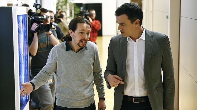 Iglesias se niega a negociar con Sánchez hasta que renuncie a pactar con Ciudadanos