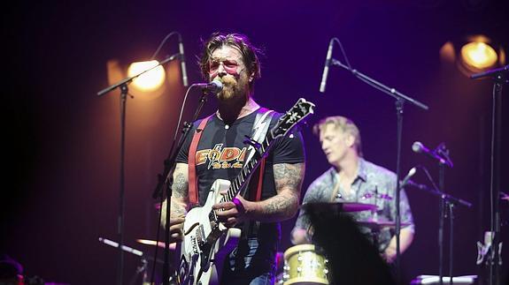 Eagles of Death Metal vuelve a París para acabar el concierto de la sala Bataclan