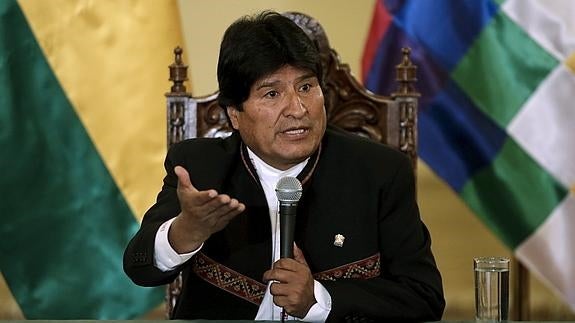 El 'no' a Morales mantiene la ventaja en el lento escrutinio tras el referéndum de Bolivia