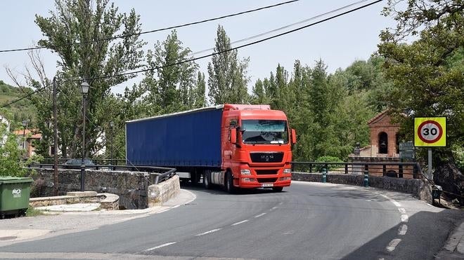 La velocidad y el exceso de horas al volante, principales infracciones del transporte de mercancías