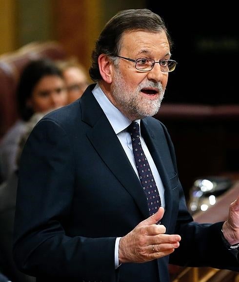 Rajoy a Sánchez: «Usa las instituciones para su superviviencia y eso también es corrupción»