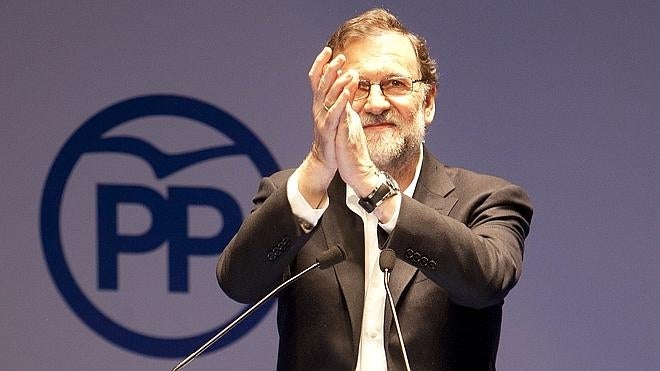 Rajoy insta al PP a mantenerse unido pese a los «momentos complicados»