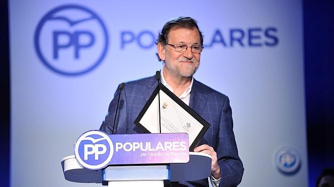 Rajoy se niega a participar en el «espectáculo» de las conversaciones de PSOE y Ciudadanos