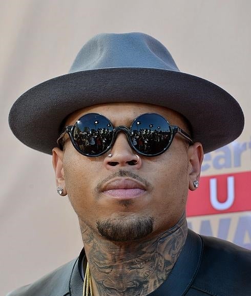 Chris Brown pensó en suicidarse tras agredir a Rihanna