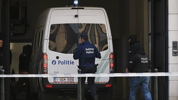 Bélgica imputa al terrorista cómplice del suicida del metro también por los atentados de París