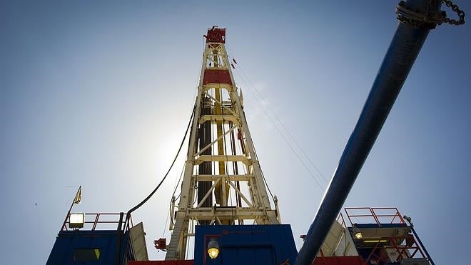 El Constitucional anula la ley catalana 'antifracking' al invadir competencias estatales