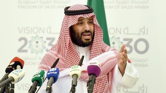 Arabia Saudí lanza un ambicioso plan para reducir su dependencia del crudo