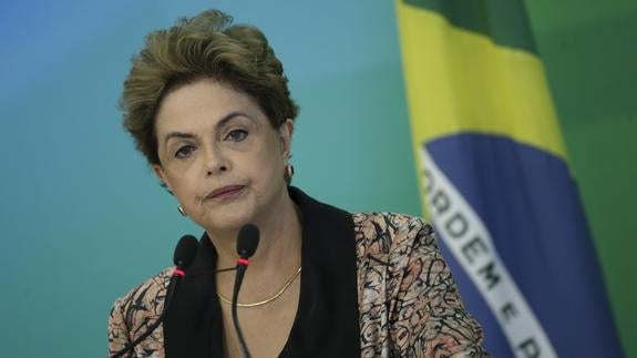 La oposición dirigirá la comisión que decidirá sobre el 'impeachment' a Rousseff