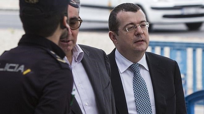 El tribunal del 'caso Nóos' expedienta a Peeters por llamar «idiota» a Gallardón