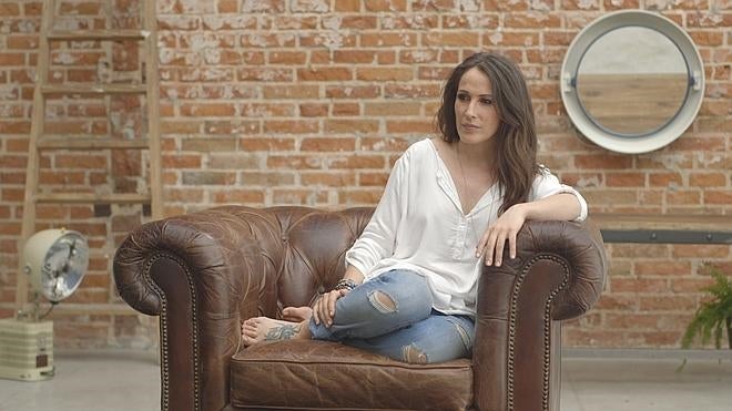 Malú repasa casi 20 años de carrera con el documental 'Ni un paso atrás'