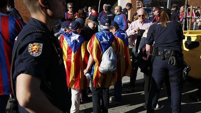 Buen ambiente, banderas y mucha seguridad