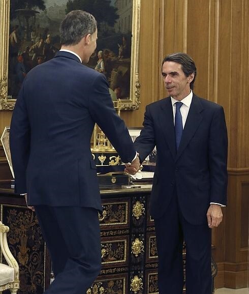 El Rey recibe por primera vez a Aznar en Zarzuela