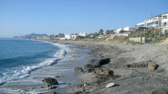 Ecologistas denuncian que 18 playas con bandera azul están contaminadas