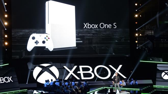 Microsoft presenta un modelo más pequeño de Xbox One