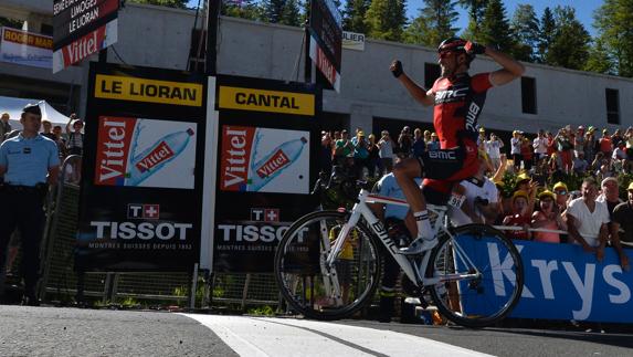 Van Avermaet, líder y amenaza