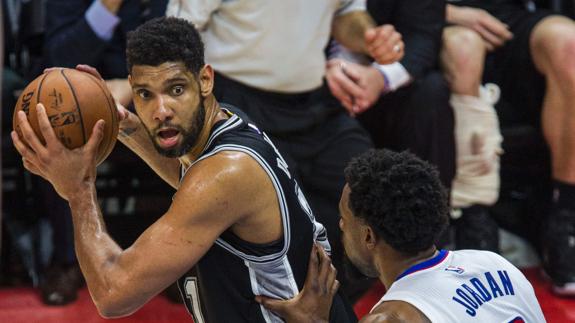 Tim Duncan deja huérfano a los Spurs