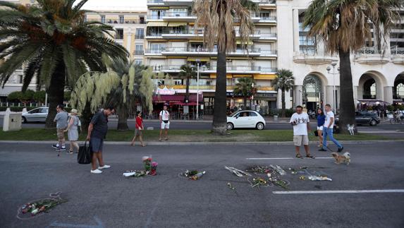 El terrorista de Niza reconoció el lugar con su camión dos días antes y pidió más armas