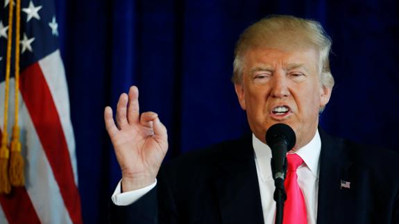 Trump alienta a Rusia a hackear los mails de Clinton