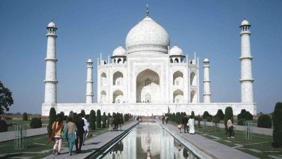 El Gobierno indio recula tras recomendar que las turistas no lleven falda