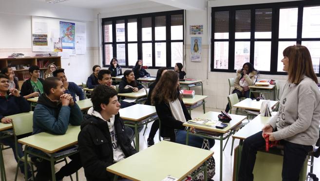 El número de alumnos por clase creció cinco veces más rápido en los colegios públicos