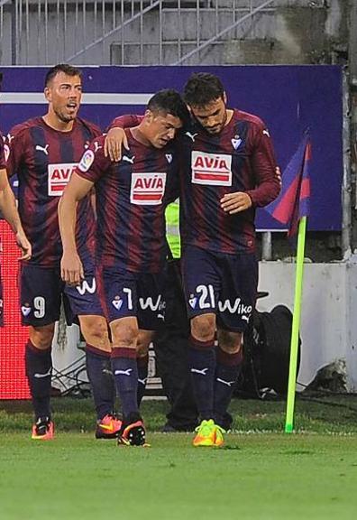 Pedro León salva un punto para el Eibar