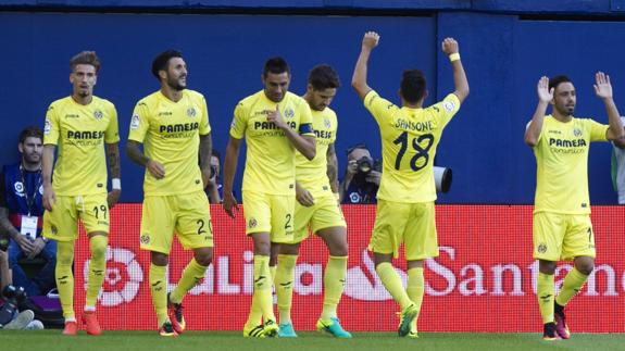 El Villarreal prosigue su escalada a costa de la Real Sociedad