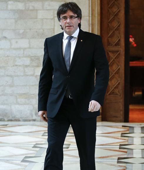 Puigdemont sale ileso de un accidente de tráfico