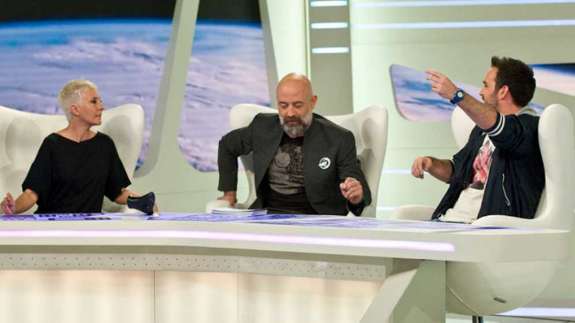 Goyo Jiménez conduce la nave de 'Órbita Laika' a buen puerto