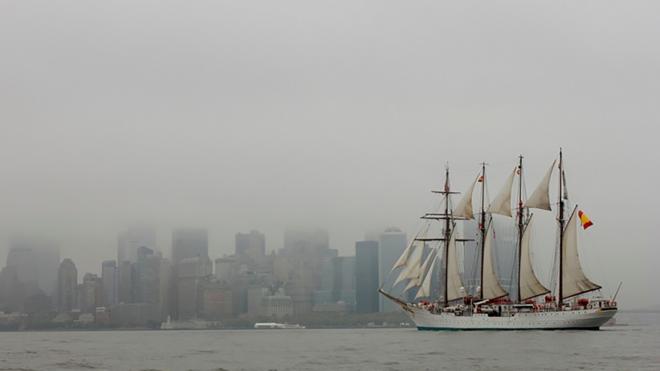 La juez procesa a seis militares y un civil por el alijo de droga en el 'Juan Sebastián Elcano'