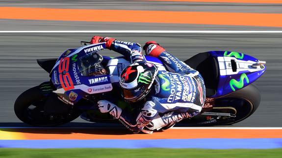 Lorenzo domina la primera jornada a pesar de Márquez