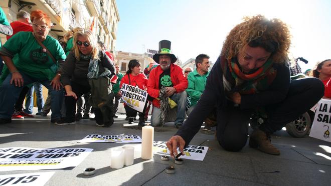 Gas Natural detiene los cortes de luz en Reus tras el fallecimiento de la anciana