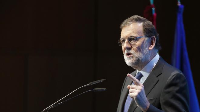 Rajoy abre la puerta a una subida de impuestos