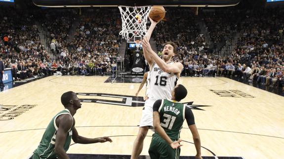 Discretos partidos de Pau Gasol y Calderón en las derrotas de los Spurs y los Lakers