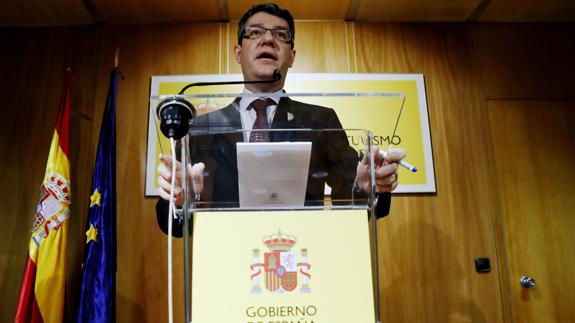 Nadal achaca al gas la subida de la luz e introduce más operadores para reducir los precios