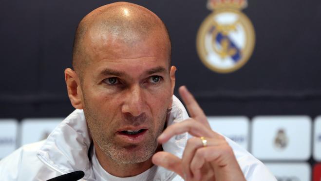 Zidane: «Benzema no lo está haciendo tan mal»