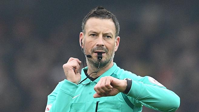 Mark Clattenburg deja la Premier y arbitrará en Arabia Saudí