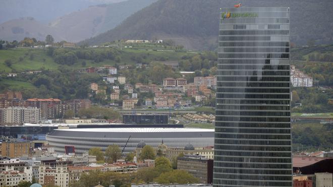 Iberdrola prevé ganar 3.500 millones e invetir hasta 25.000 en 2020