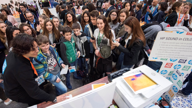 «El 65% de los alumnos van a estudiar carreras que no les servirán»