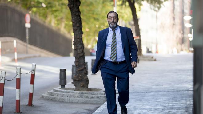 El juez de Púnica investiga a Arturo Fernández por la financiación del PP de Madrid