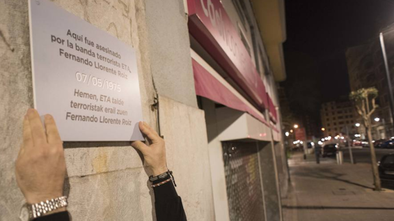 El Ayuntamiento de Bilbao ordena retirar las placas de Covite en recuerdo a las víctimas del terrorismo