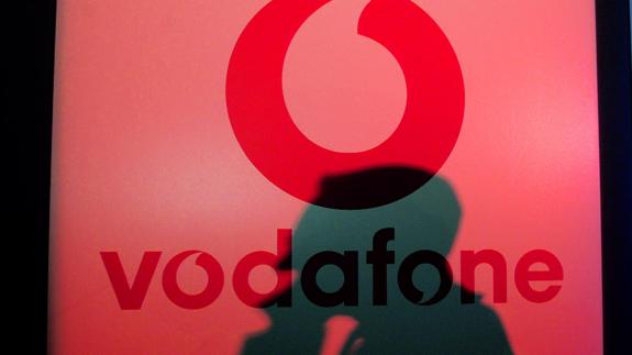 Vodafone hace las paces con Telefónica para usar su red de fibra